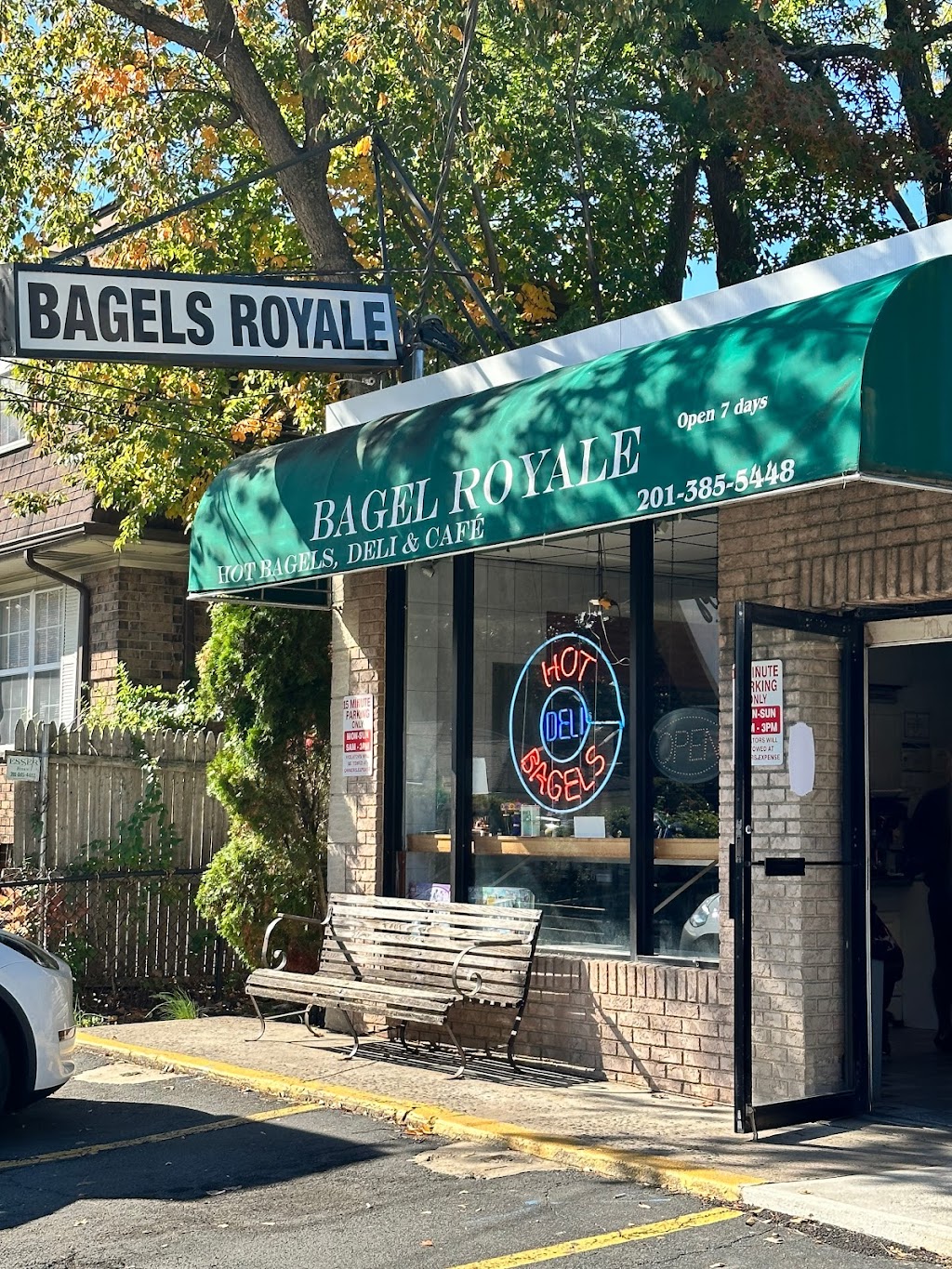 Bagels Royale | 364 Knickerbocker Rd, Dumont, NJ 07628 | Phone: (201) 385-5448