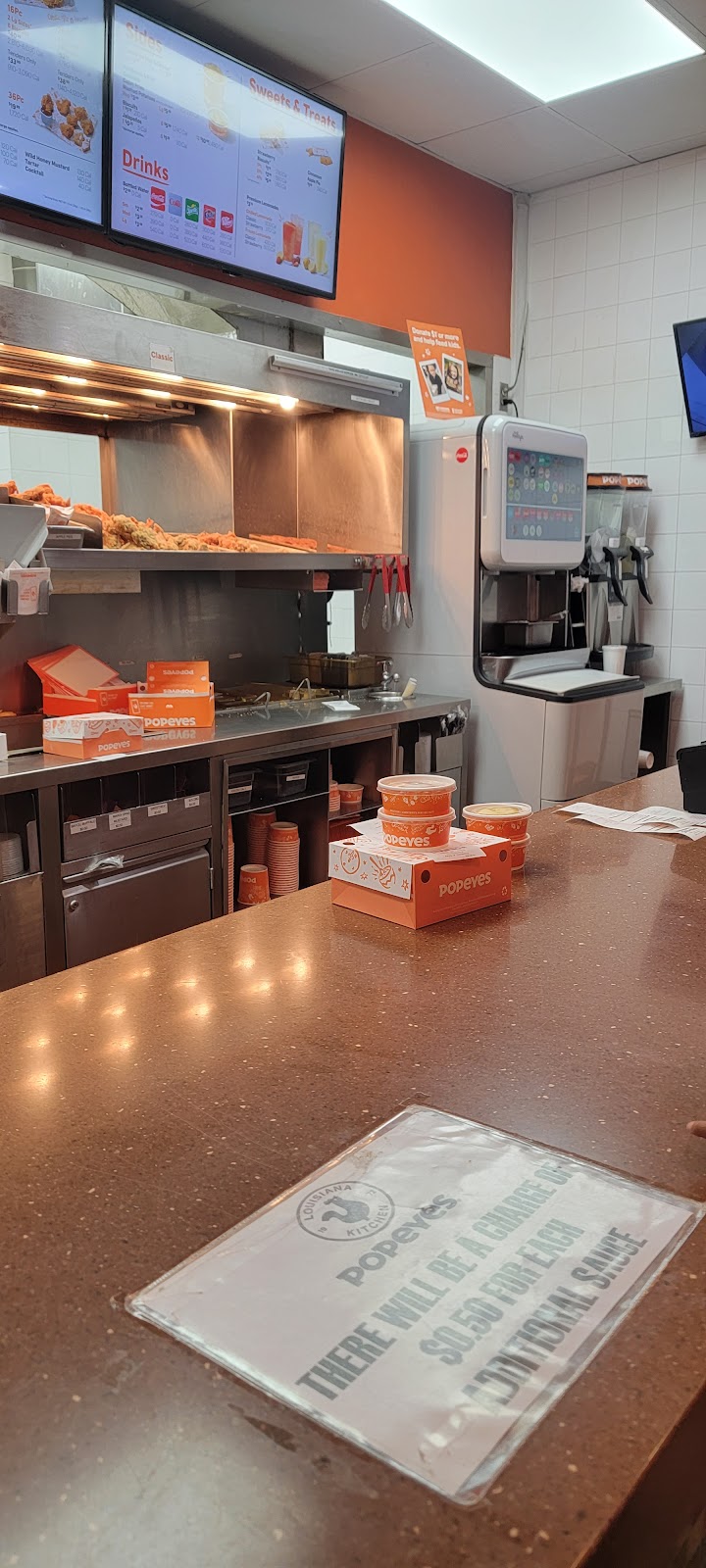 Popeyes Louisiana Kitchen | 60 Metropolitan Oval, Bronx, NY 10462 | Phone: (718) 822-3678