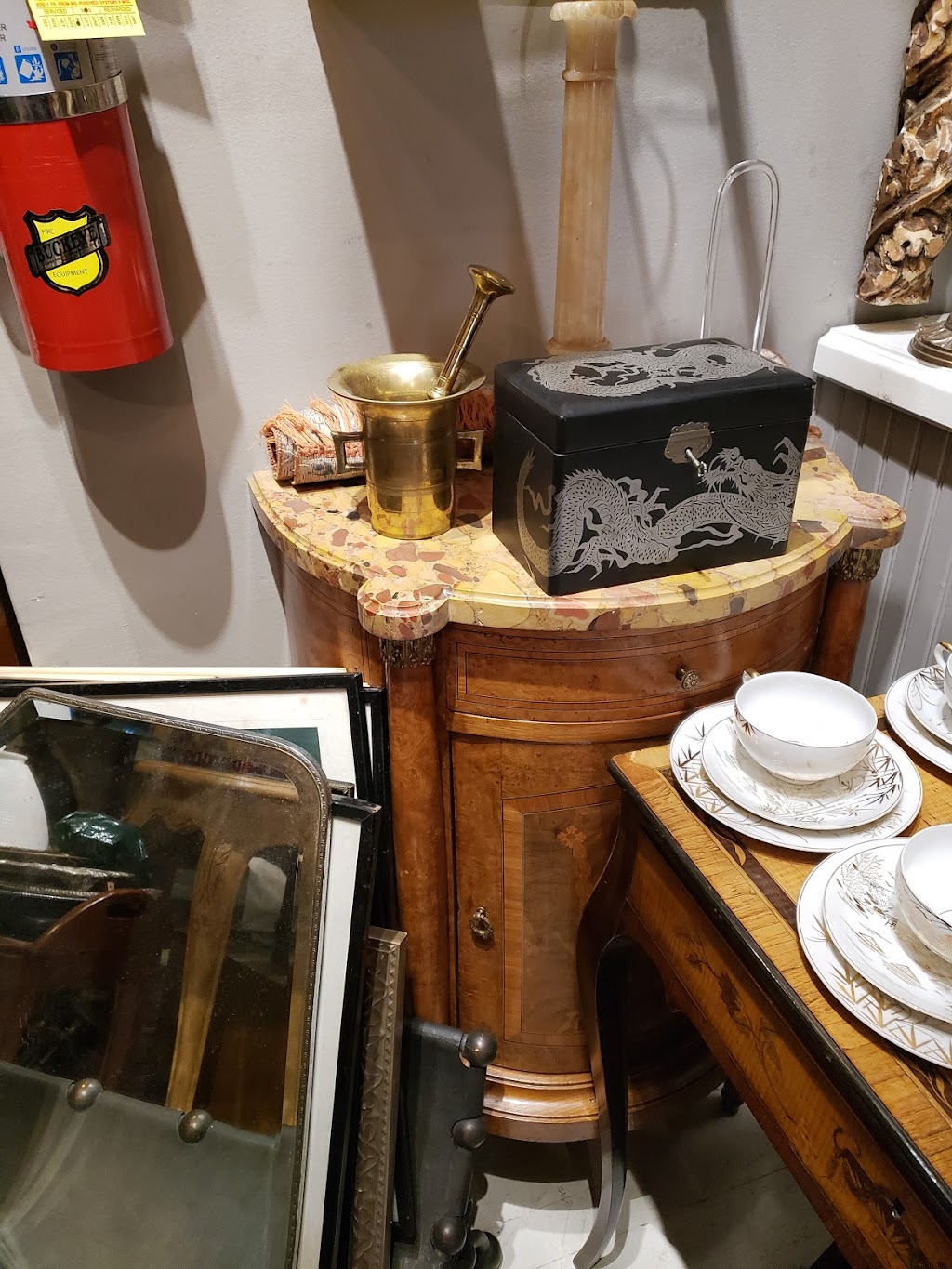 York Antiques NY | 1500 E Boston Post Rd, Mamaroneck, NY 10543 | Phone: (914) 481-5533