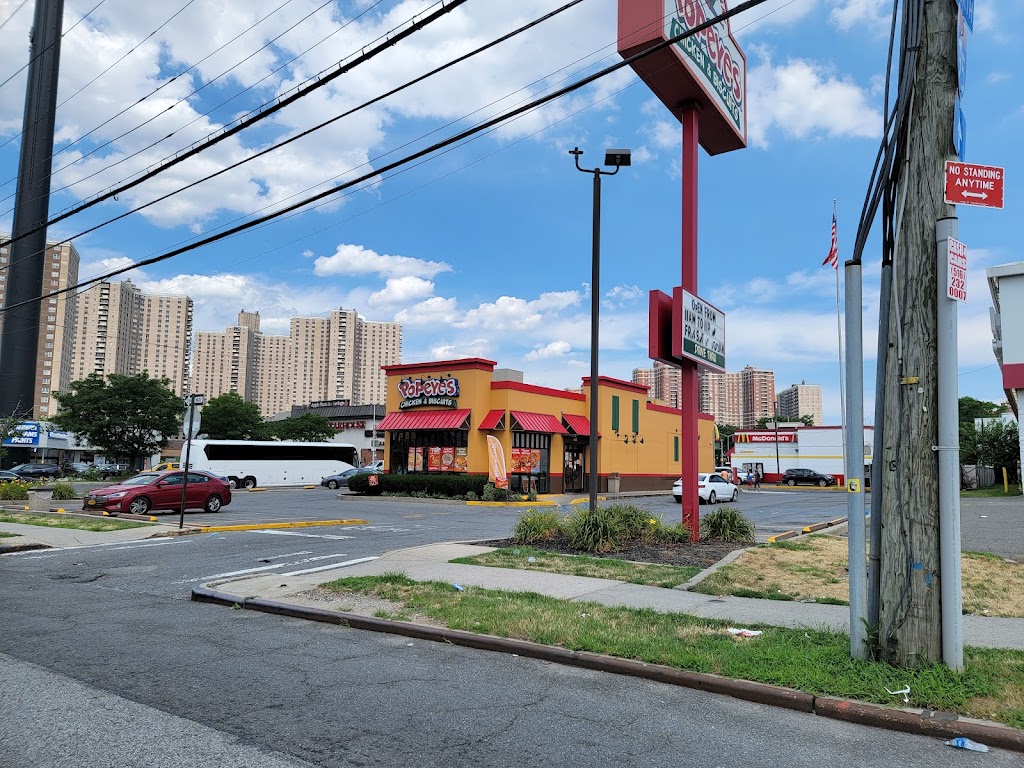 Popeyes Louisiana Kitchen | 360 Baychester Ave, Bronx, NY 10475 | Phone: (718) 320-3600