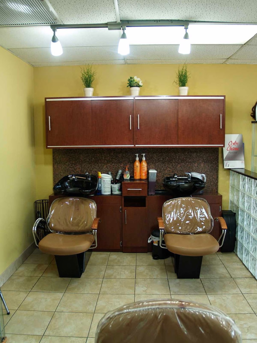 Beauty Affairs Salon | 5 Camp Ave, Merrick, NY 11566 | Phone: (516) 546-0000