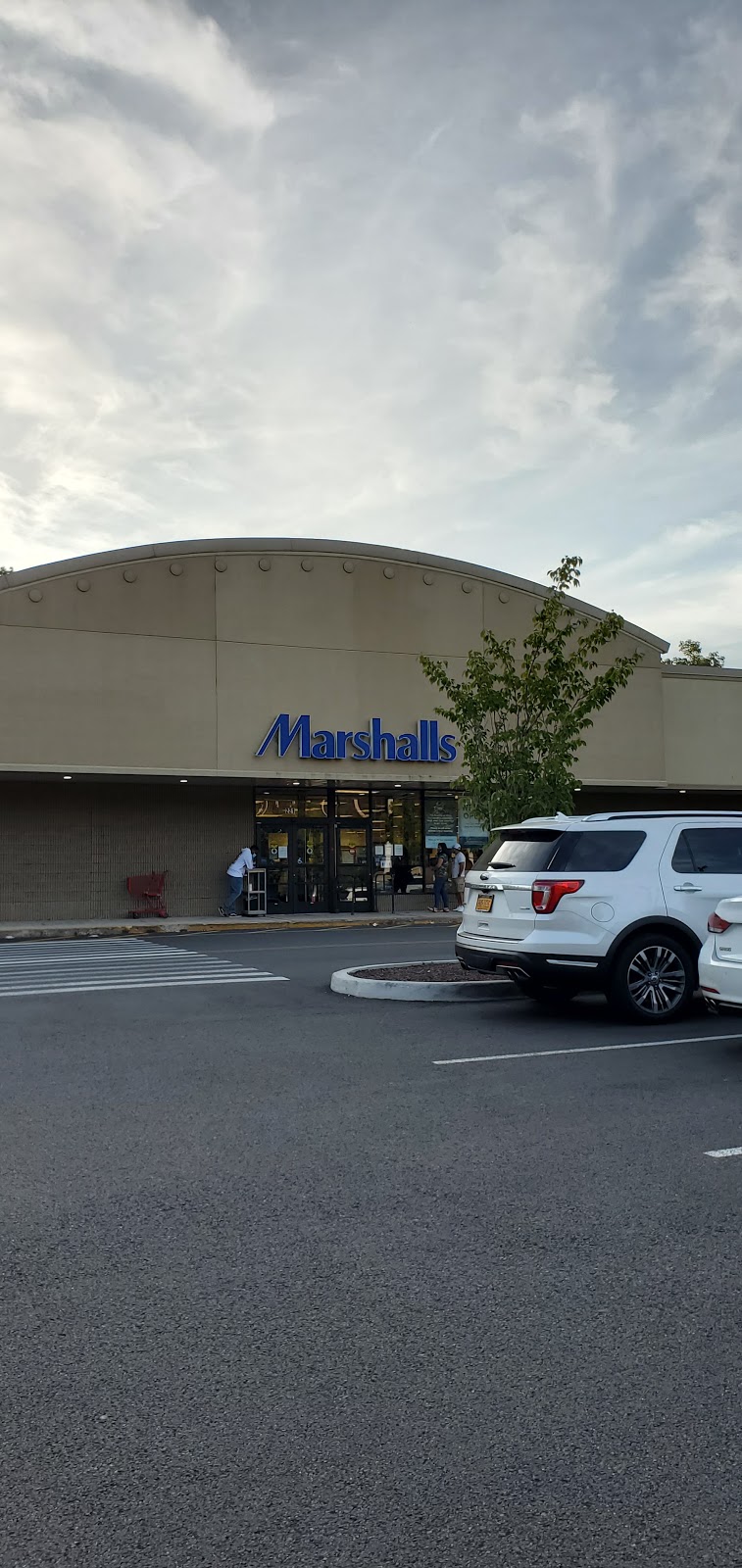 Marshalls | 2490 Central Park Ave, Yonkers, NY 10710 | Phone: (914) 337-1706