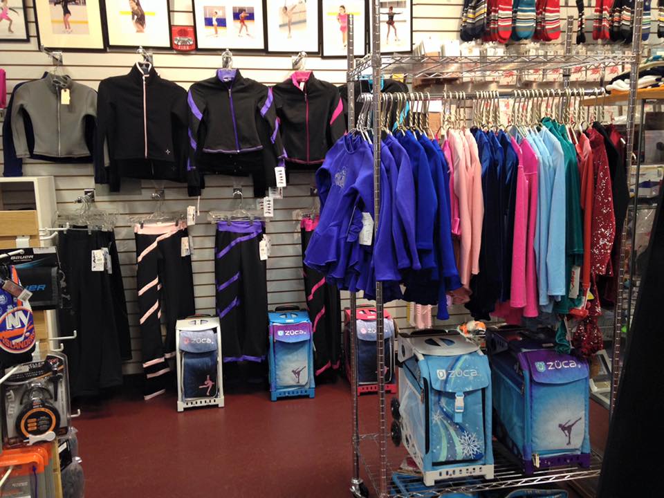 Cozzi Sports | 1001 Stewart Ave, Bethpage, NY 11714 | Phone: (516) 719-5959