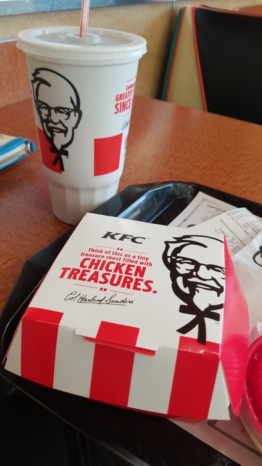 KFC | 3880 Hempstead Tpke, Levittown, NY 11756 | Phone: (631) 259-4272