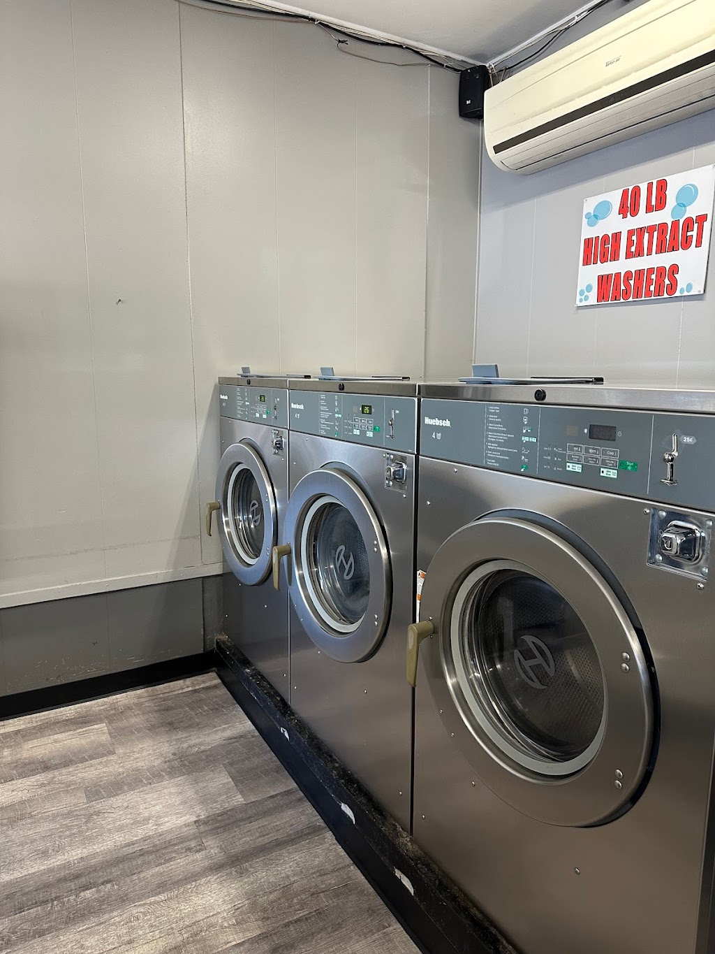 Washing Board Laundromat | 10 S Main St, Pearl River, NY 10965 | Phone: (845) 735-9244