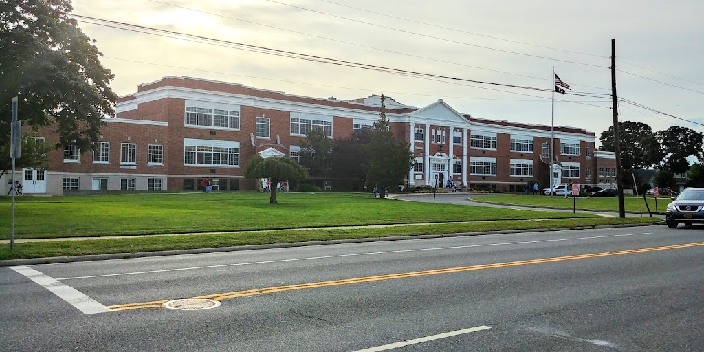 New Hyde Park Road School | 300 New Hyde Park Rd, New Hyde Park, NY 11040 | Phone: (516) 434-2370