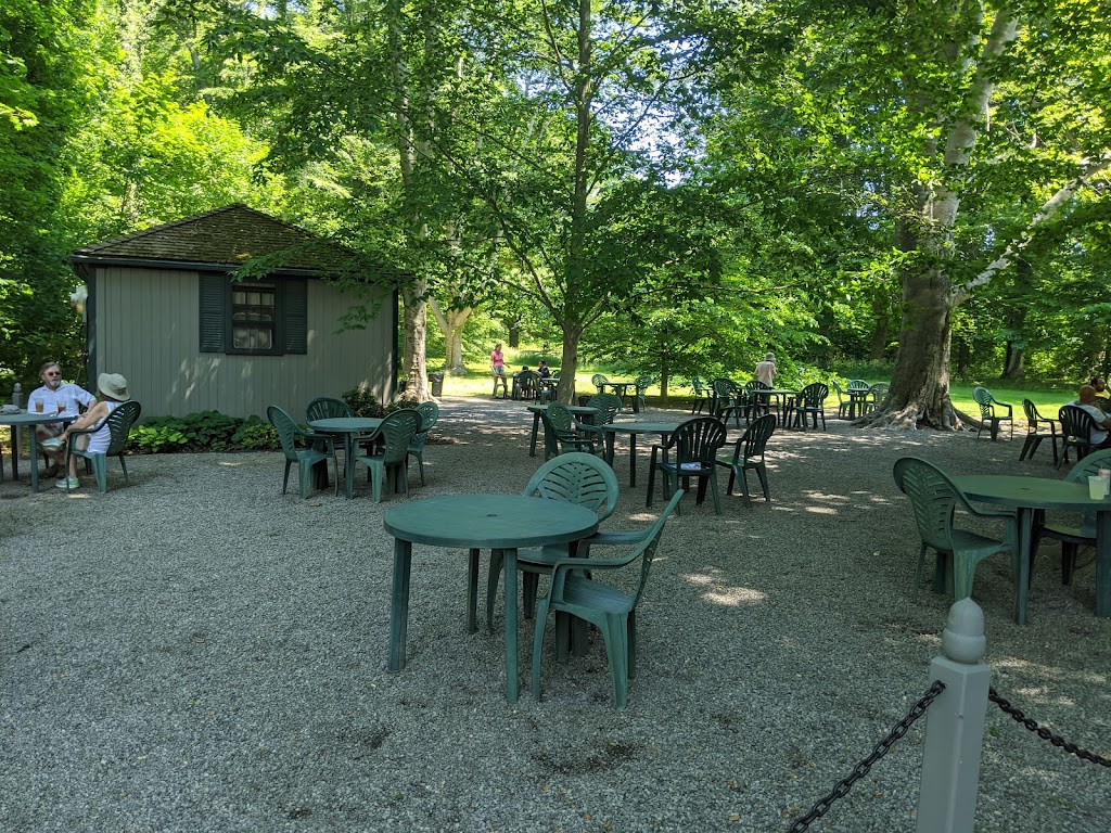 Café in the Woods | Old Westbury Rd, Old Westbury, NY 11568 | Phone: (516) 727-0627