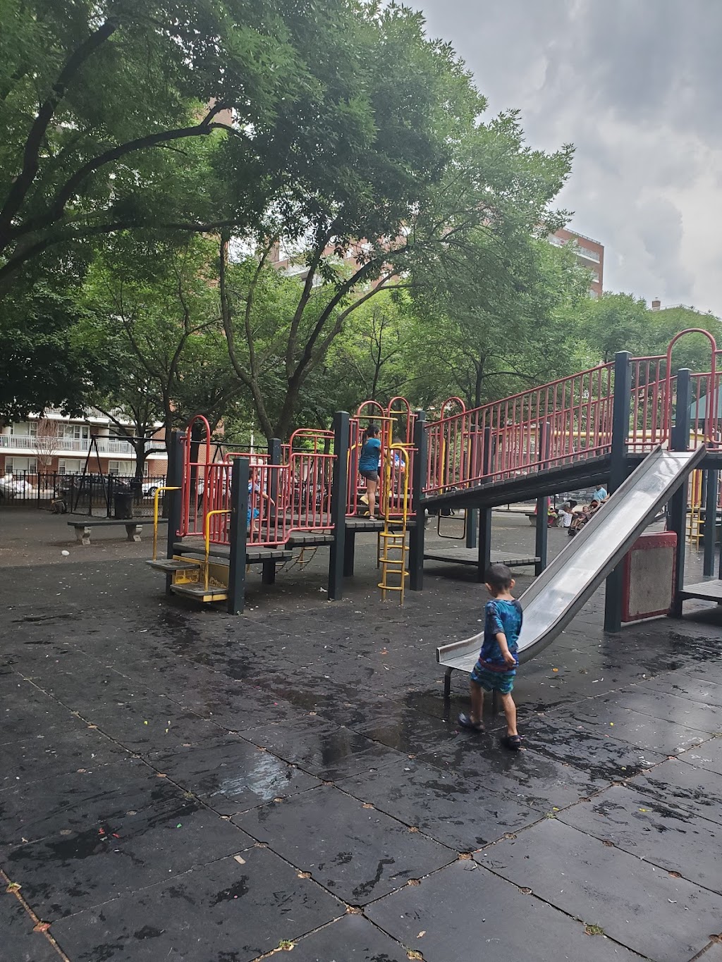 Lawrence Virgilio Playground | 39th Rd, Queens, NY 11377 | Phone: (212) 639-9675