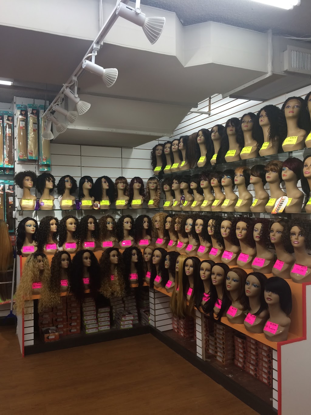 La Bella Beauty Supply | 2136 3rd Ave, New York, NY 10035 | Phone: (646) 918-7990