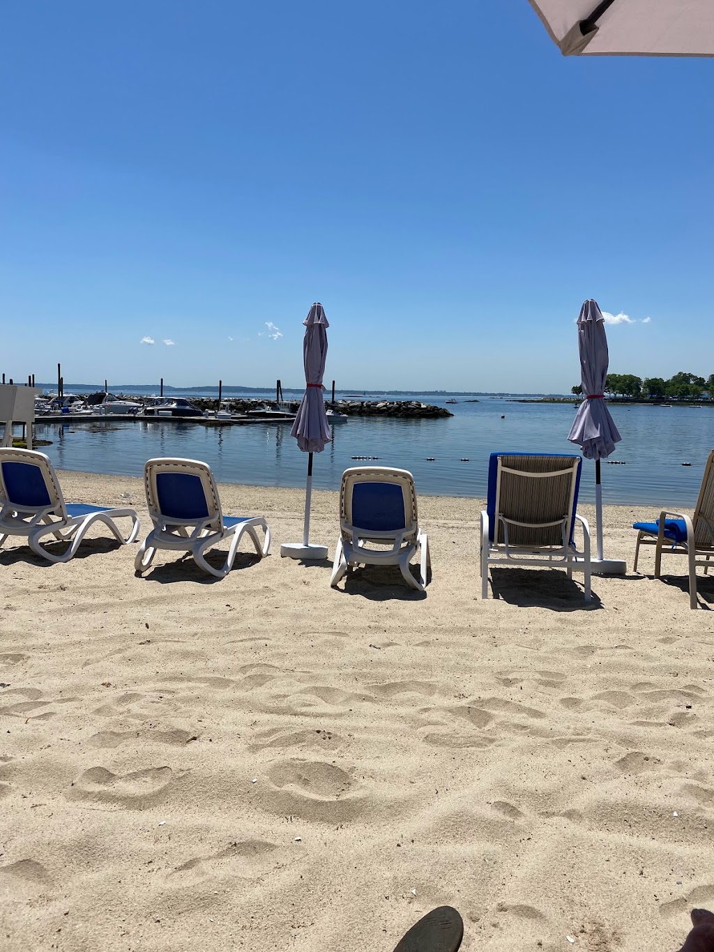 Mamaroneck Beach & Yacht Club | 555 S Barry Ave, Mamaroneck, NY 10543 | Phone: (914) 698-1130