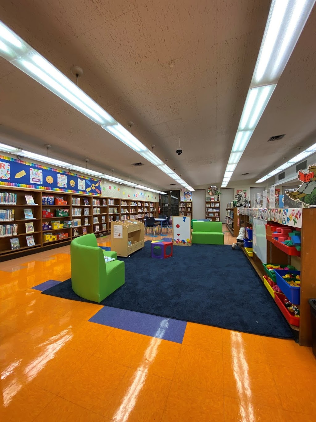 Soundview Library | 660 Soundview Ave, Bronx, NY 10473 | Phone: (718) 589-0880