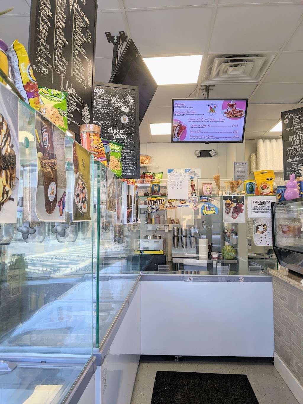 La Esquinita NY - New York Style Deli & Ice Cream | 164 Union Ave, New Rochelle, NY 10801 | Phone: (914) 740-3682