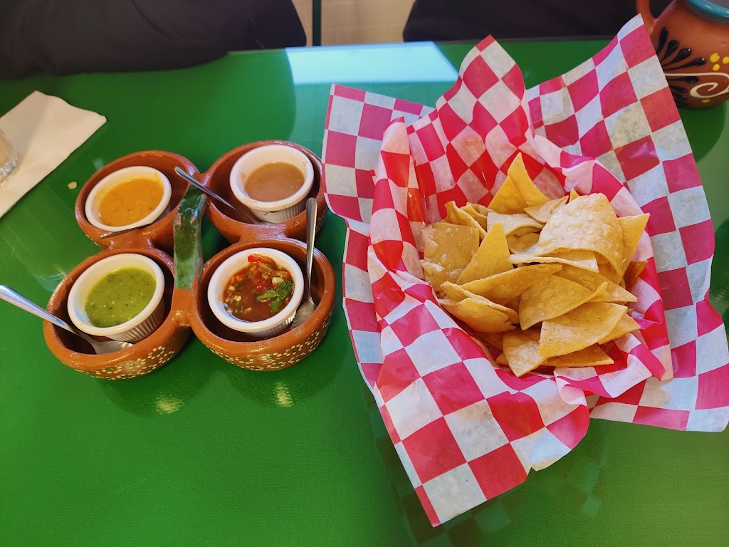 Xochimilco | 323 61st St, West New York, NJ 07093 | Phone: (201) 868-3155