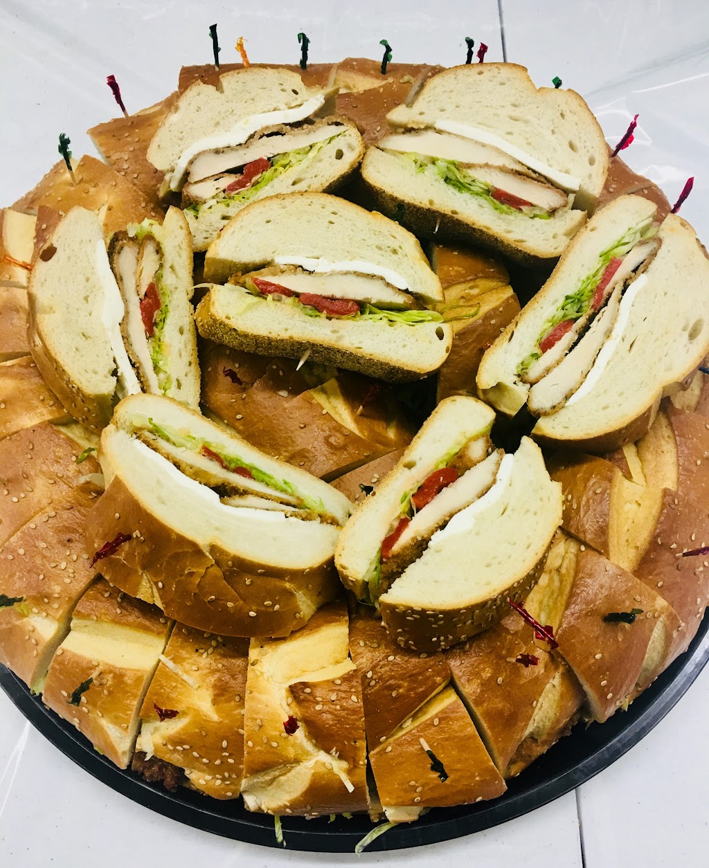 Ninas Deli & Caterers | 355 Newbridge Rd, East Meadow, NY 11554 | Phone: (516) 809-7582