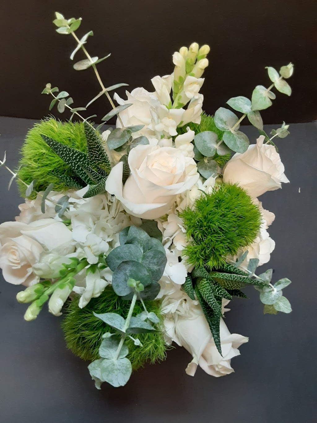 Station Flowers | 18 Garth Rd, Scarsdale, NY 10583 | Phone: (914) 725-4337