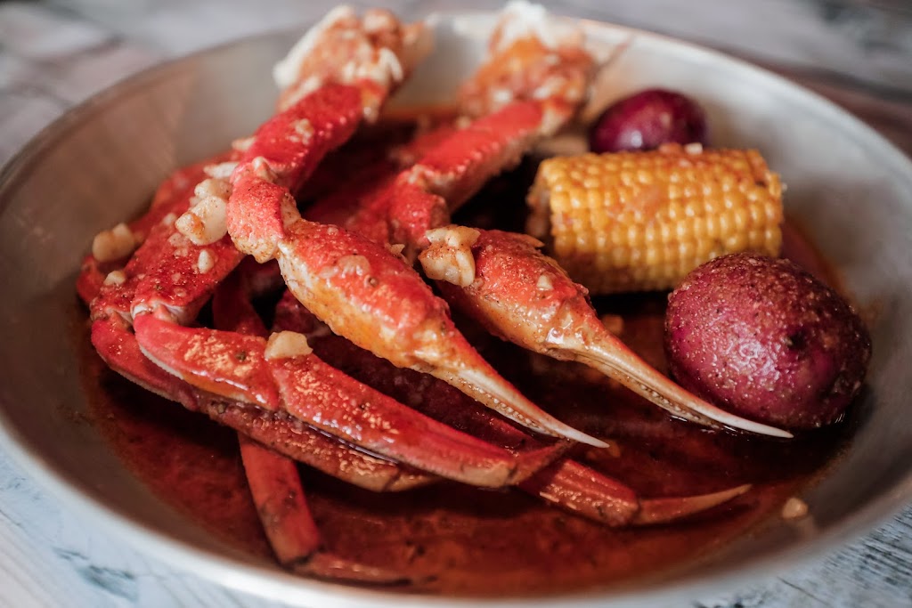 Hook & Reel Cajun Seafood & Bar | 75 Metropolitan Oval, Bronx, NY 10462 | Phone: (347) 621-0808