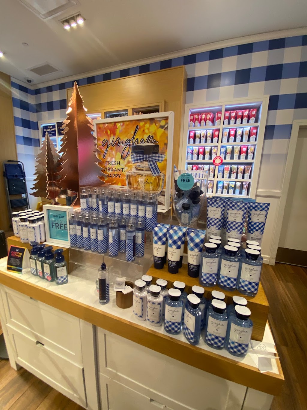 Bath & Body Works | 3559 Long Beach Rd, Oceanside, NY 11572 | Phone: (516) 766-0902