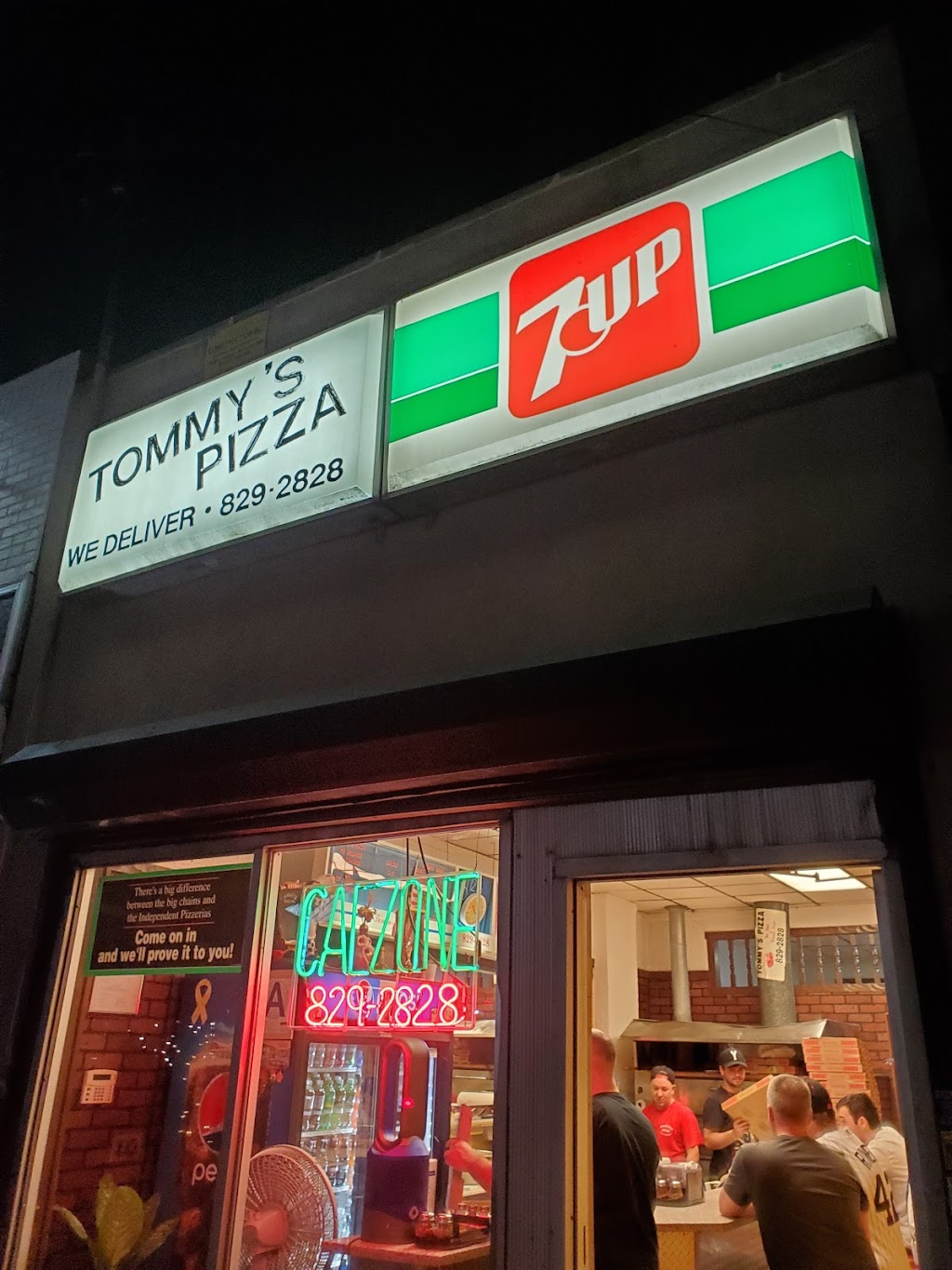 Tommys Pizza | 4033 E Tremont Ave, Bronx, NY 10465 | Phone: (718) 829-2828