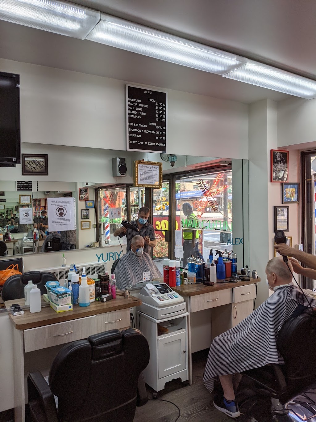 Hollywood 2002 Barber Shop | 204 W 14th St, New York, NY 10011 | Phone: (212) 741-9680