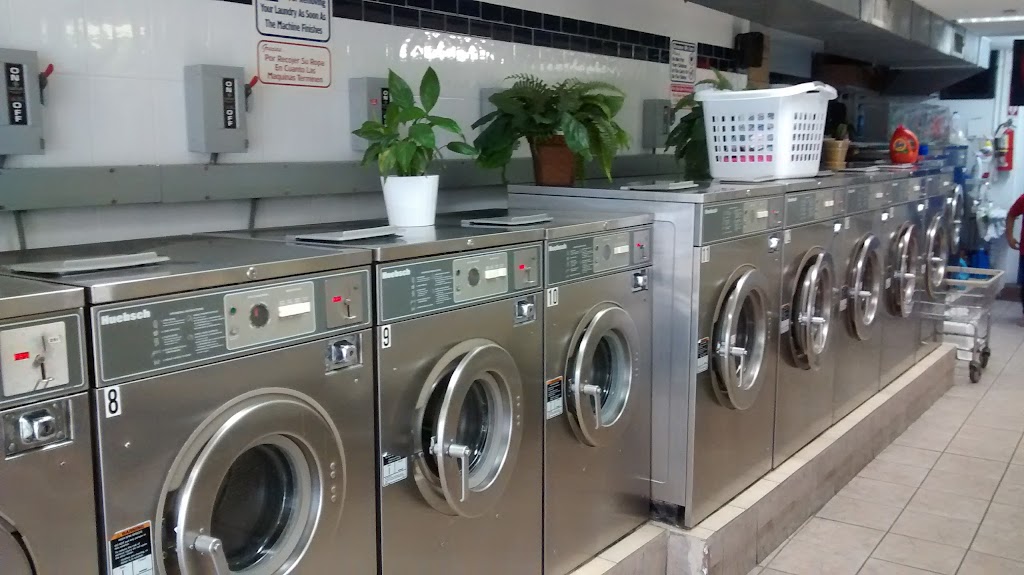 Vickys Laundromat | 1405 31st Ave, Queens, NY 11106 | Phone: (718) 721-1010