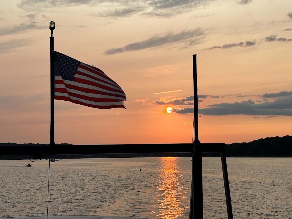 Classic Boat Rides | 8 Simon Lake Dr, Atlantic Highlands, NJ 07716 | Phone: (732) 337-9292