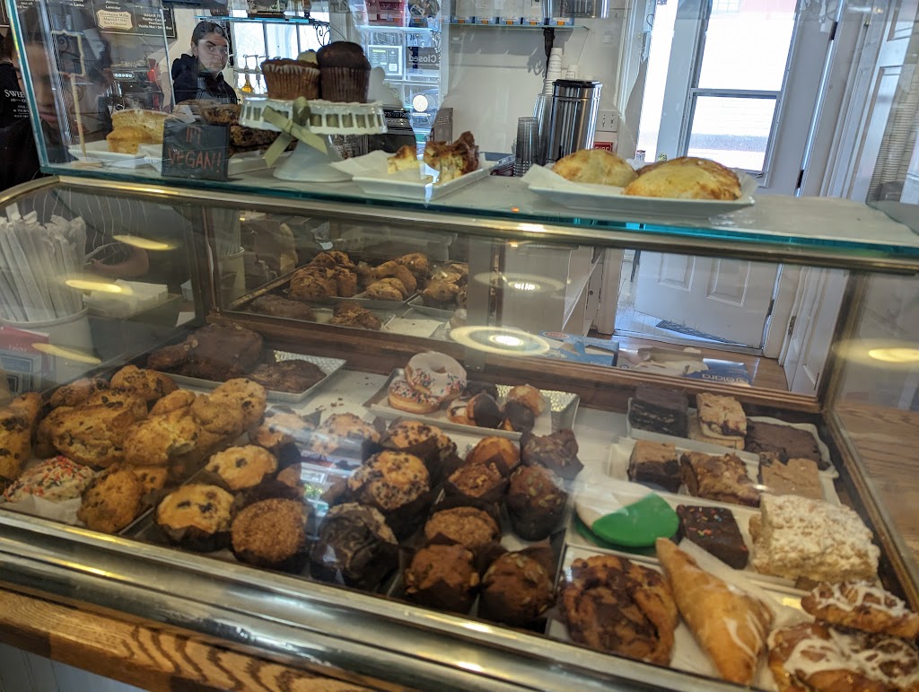 Sweetie Pies on Main | 181 Main St, Cold Spring Harbor, NY 11724 | Phone: (631) 367-9500