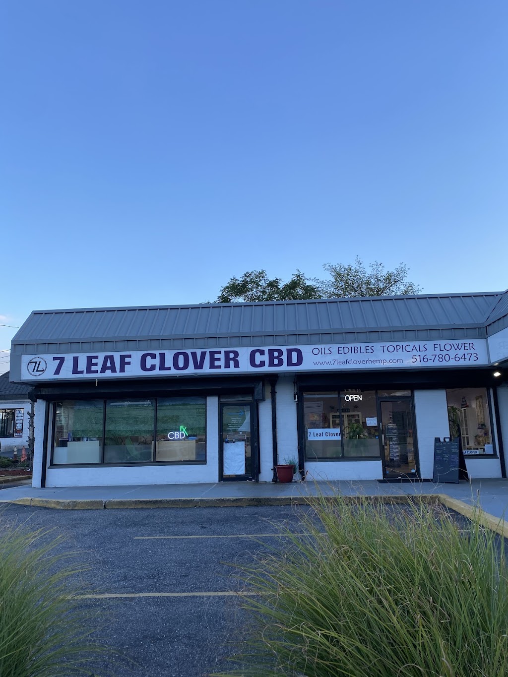 7 Leaf Clover | 92 Old Country Rd, Westbury, NY 11590 | Phone: (516) 780-6473