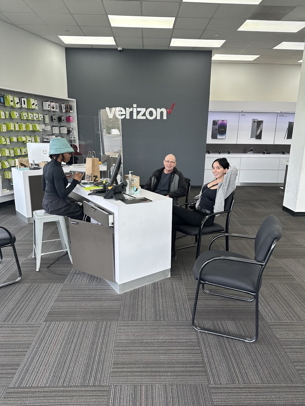 Verizon | 4370 Boston Post Rd, Pelham, NY 10803 | Phone: (914) 409-9133