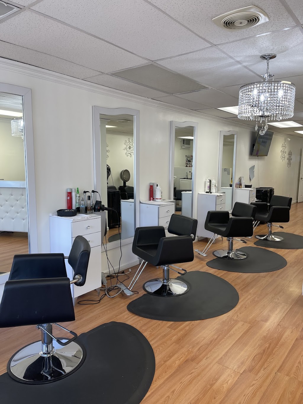 Indi Dominican Hair Salon | 481a Hempstead Turnpike, Elmont, NY 11003 | Phone: (516) 305-5579