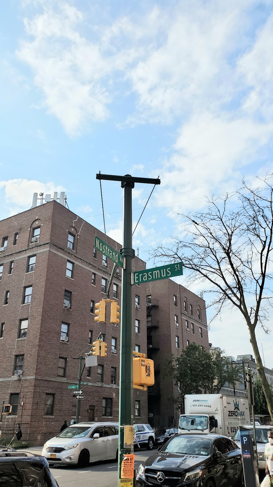 Estrella Laundromat | 1506 Nostrand Ave., Brooklyn, NY 11226 | Phone: (347) 787-2104