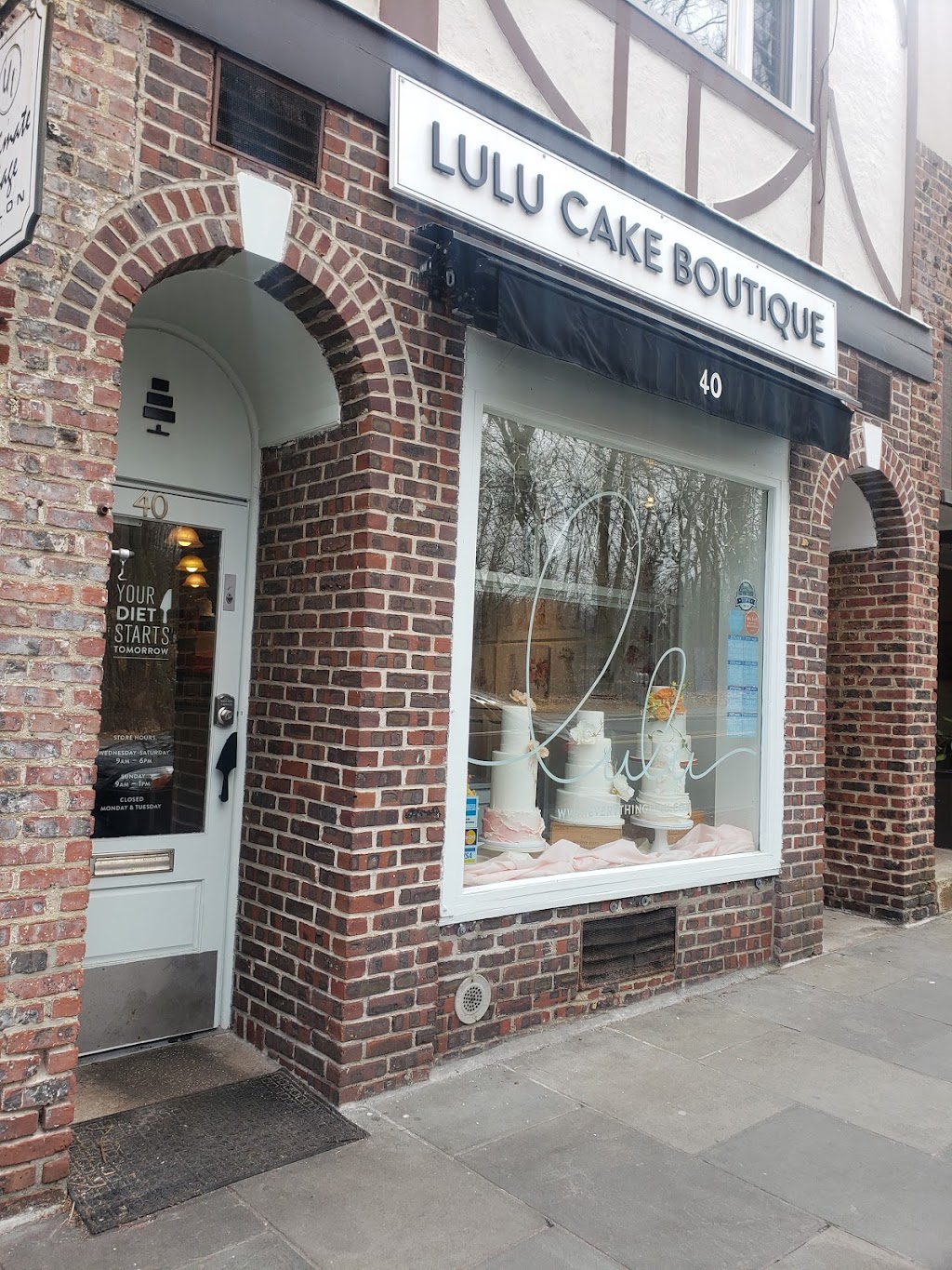 Lulu Cake Boutique | 40 Garth Rd, Scarsdale, NY 10583 | Phone: (914) 722-8300