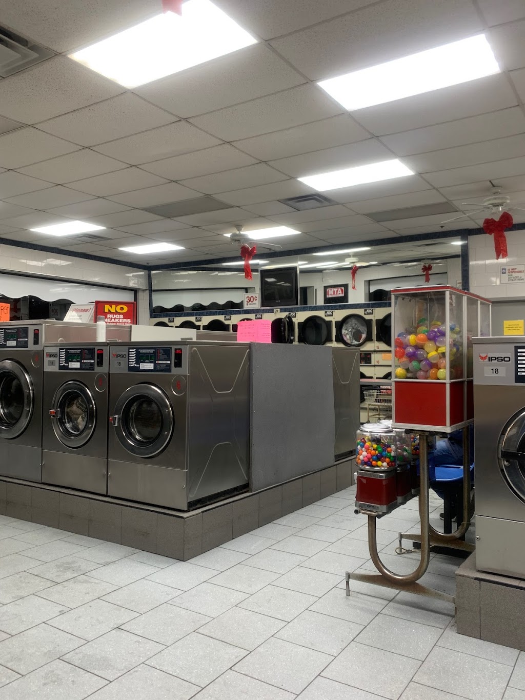 H F Laundromat | 7523 20th Ave, Brooklyn, NY 11214 | Phone: (718) 234-4200