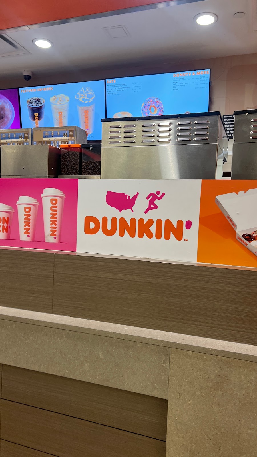 Dunkin | Terminal 5, 6 Central Terminal Area, Jamaica, NY 11430 | Phone: (877) 833-2633