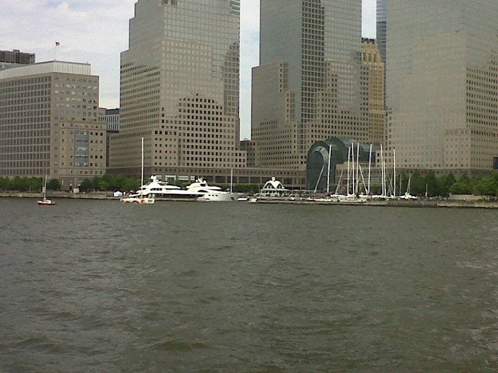 Bella Yacht Charters NY | 1500 Harbor Blvd, Weehawken, NJ 07086 | Phone: (917) 859-2248