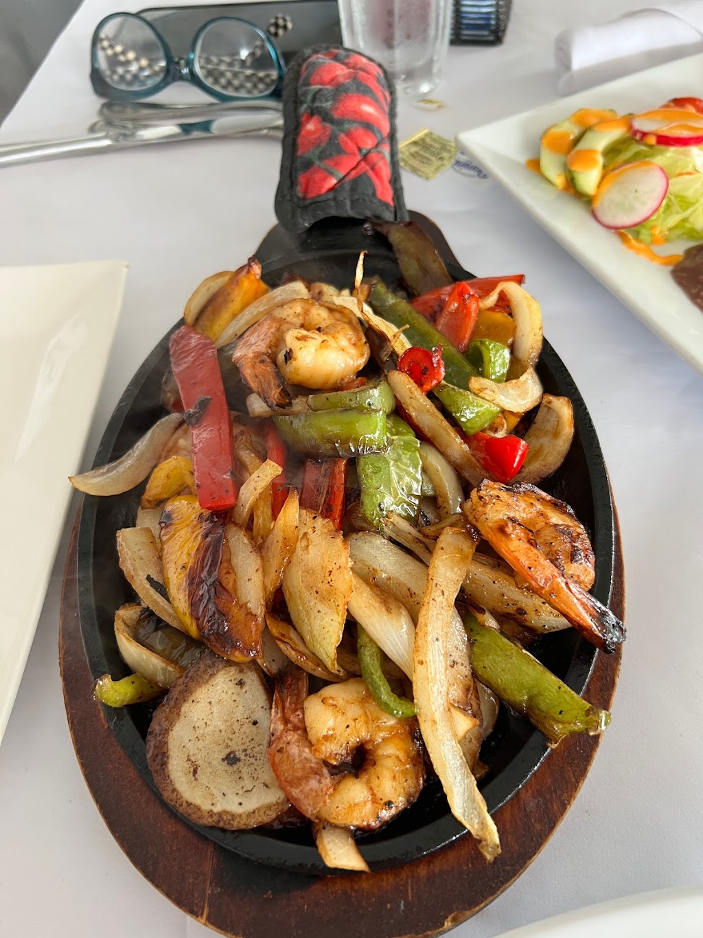 Seafood Grill On The Bay | 507 Guy Lombardo Ave, Freeport, NY 11520 | Phone: (516) 517-2405