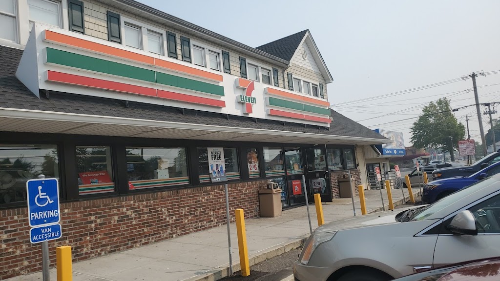 7-Eleven | 194 E Montauk Hwy, Lindenhurst, NY 11757 | Phone: (516) 382-8762