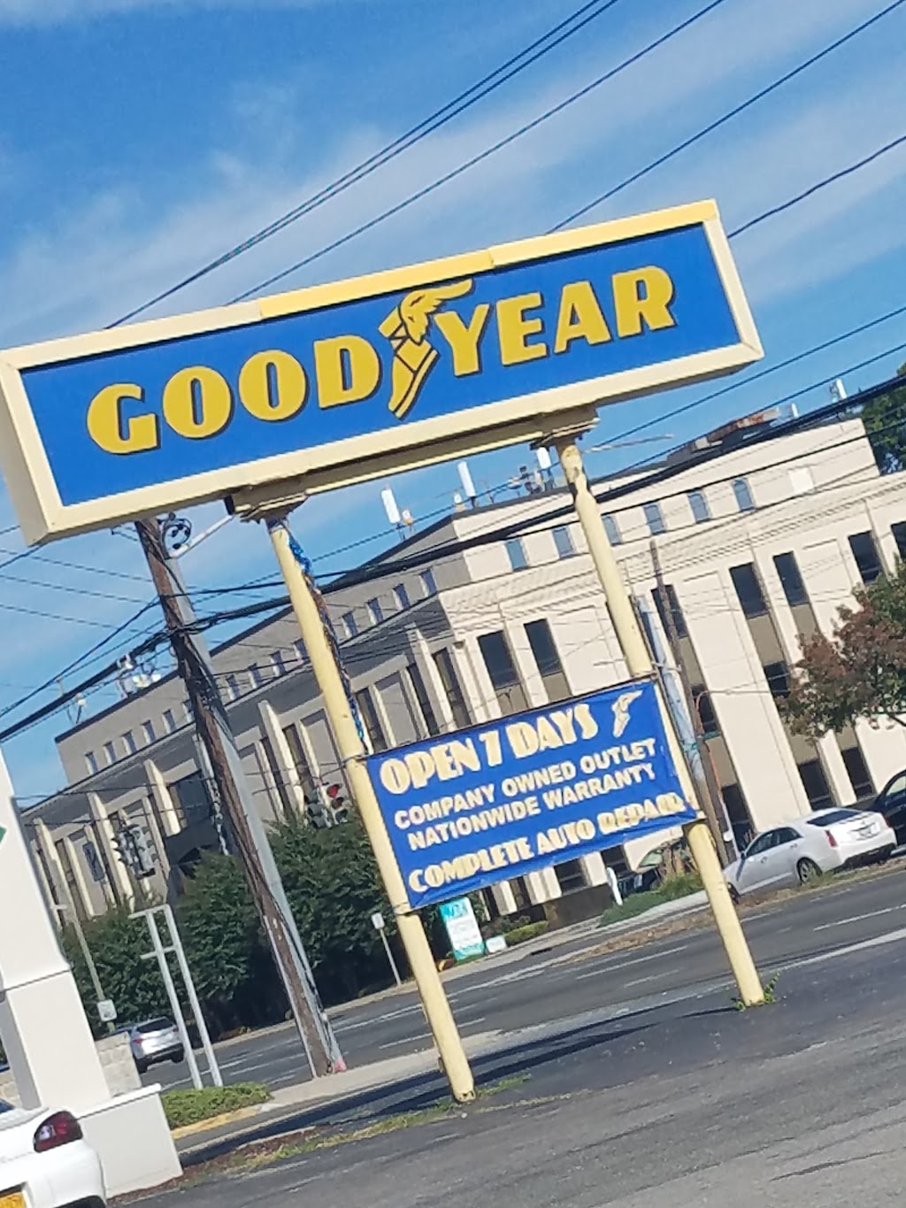 Goodyear Auto Service | 336 N Broadway, Jericho, NY 11753 | Phone: (516) 433-7730