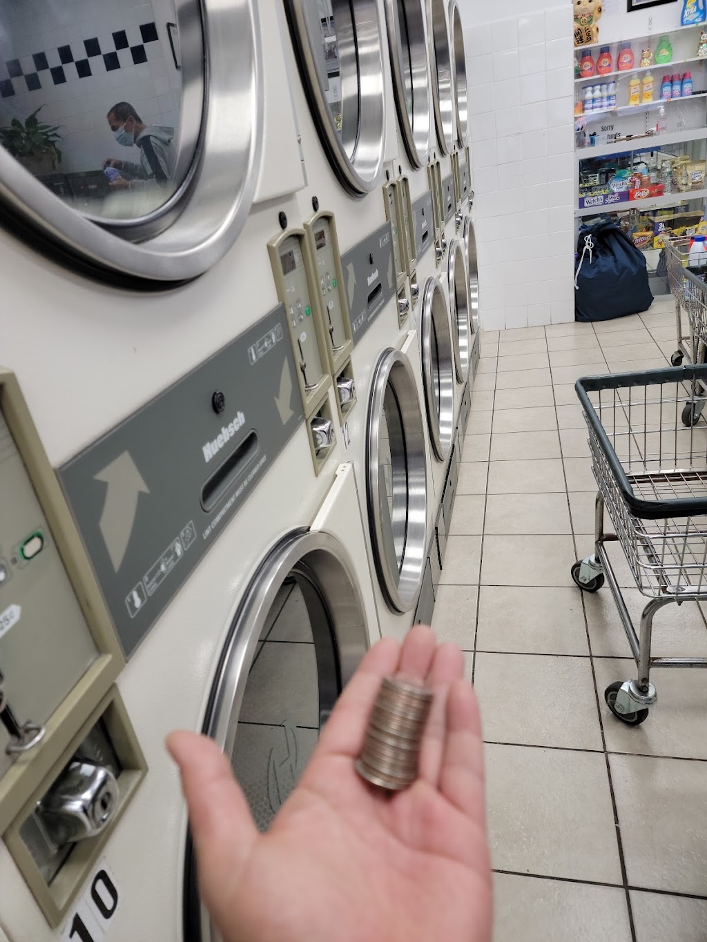 Laurel Laundromat | 61-20 Laurel Hill Blvd, Queens, NY 11377 | Phone: (347) 241-5485