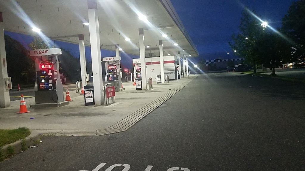 BJs Gas Station | 50 Daniel St, Farmingdale, NY 11735 | Phone: (631) 755-9200