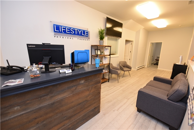 Lifestyle Physical Therapy | 125 W Shore Rd, Huntington, NY 11743 | Phone: (631) 944-3134