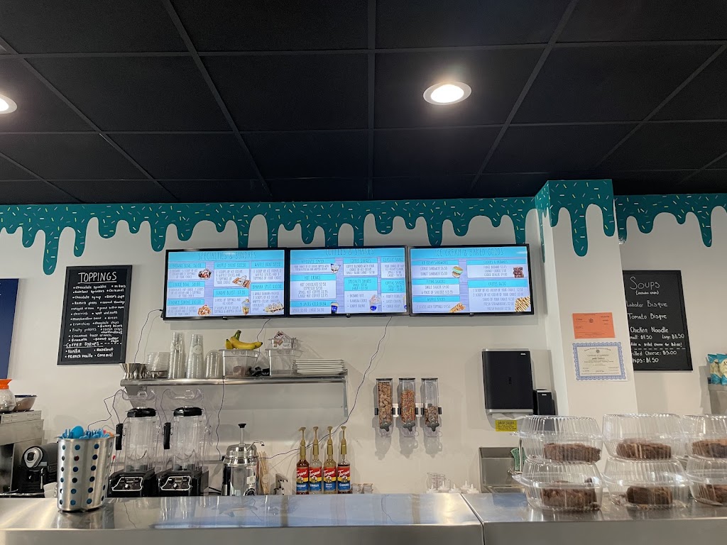 Scoops & Cones ll | 95 Hempstead Tpke, Farmingdale, NY 11735 | Phone: (516) 586-4216