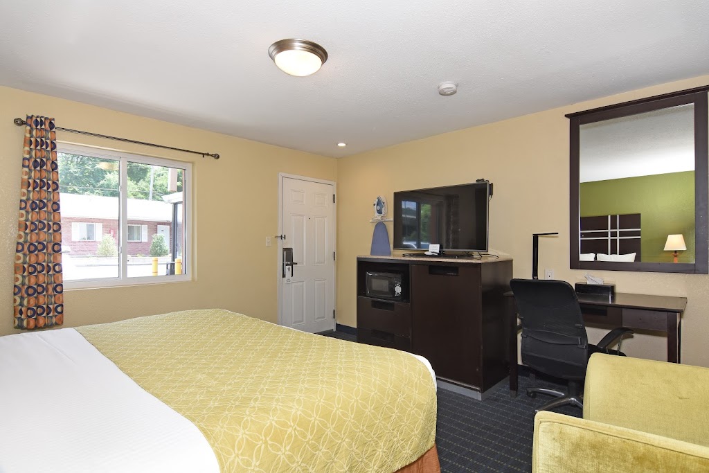 Ardsley Acres Hotel Court | 560 Saw Mill Riv Pkwy, Ardsley, NY 10706 | Phone: (914) 693-2700