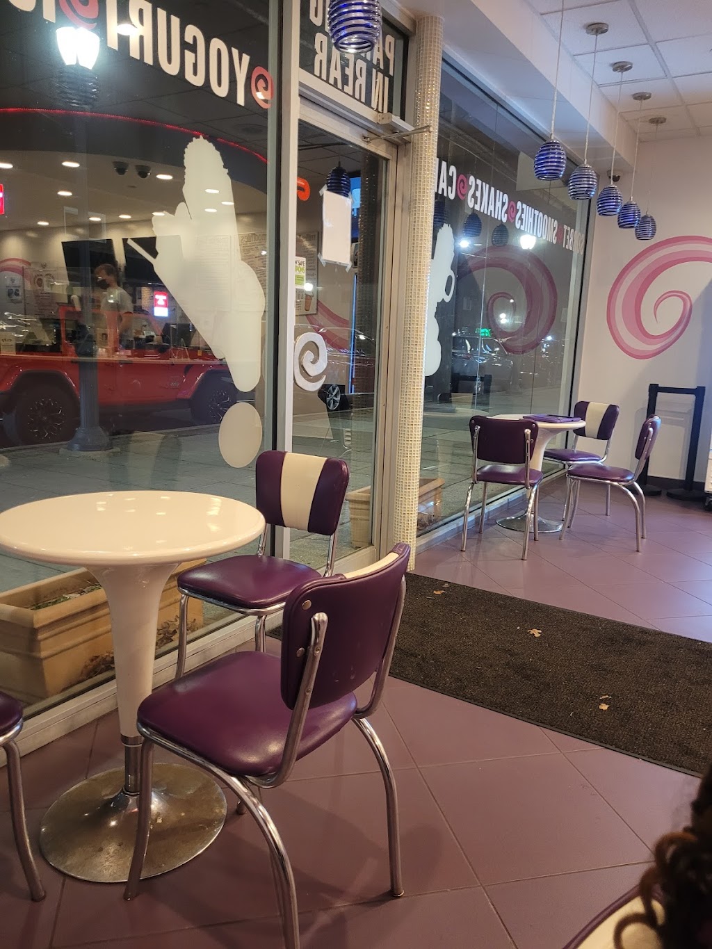 Swirlz World Frozen Yogurt | 383 Merrick Ave, Merrick, NY 11566 | Phone: (516) 307-1792