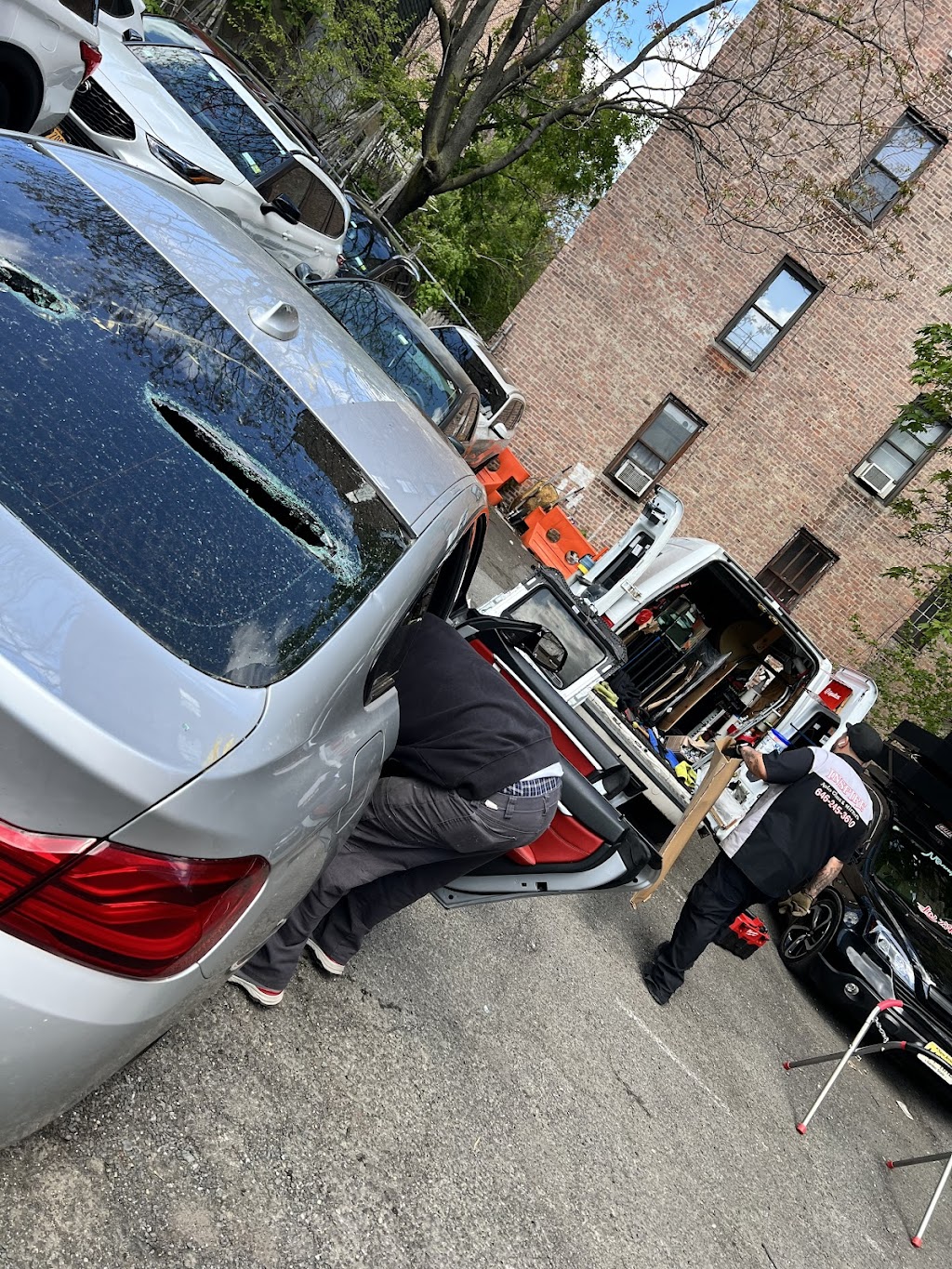 INSPIRE AUTO GLASS & MIRRORS | 4330A Bronx Blvd, Bronx, NY 10466 | Phone: (646) 245-3610