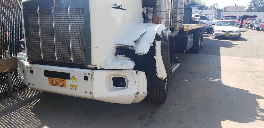 Hunts Point Truck Collision, INC. | 1220 Oak Point Ave, Bronx, NY 10474 | Phone: (718) 328-3703