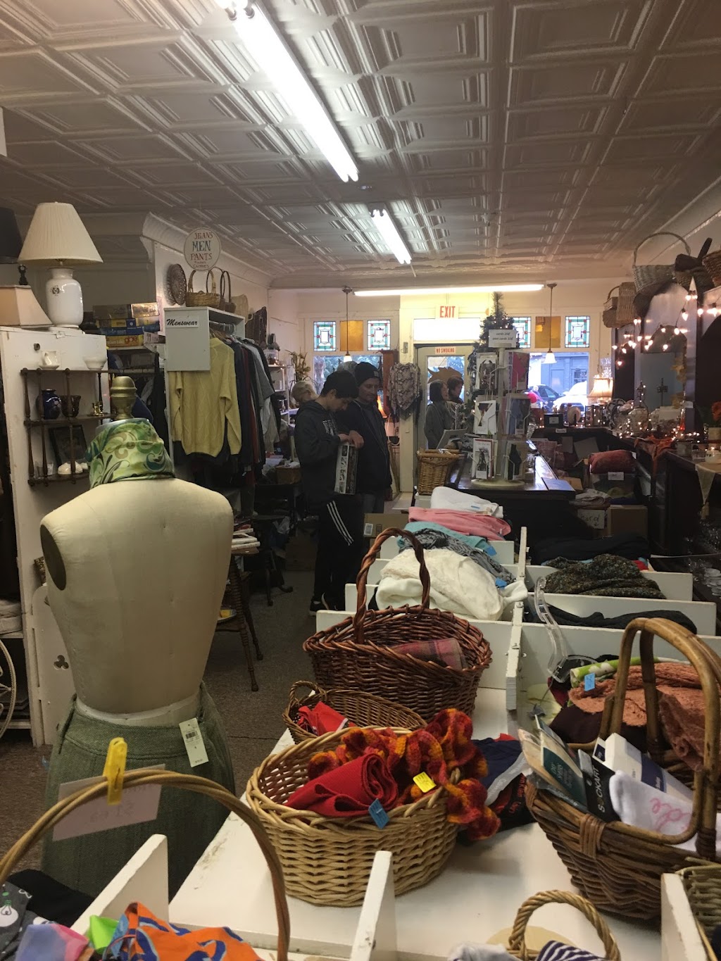 Tappan Zee Thrift Shop | 454 Piermont Ave, Piermont, NY 10968 | Phone: (845) 359-5753