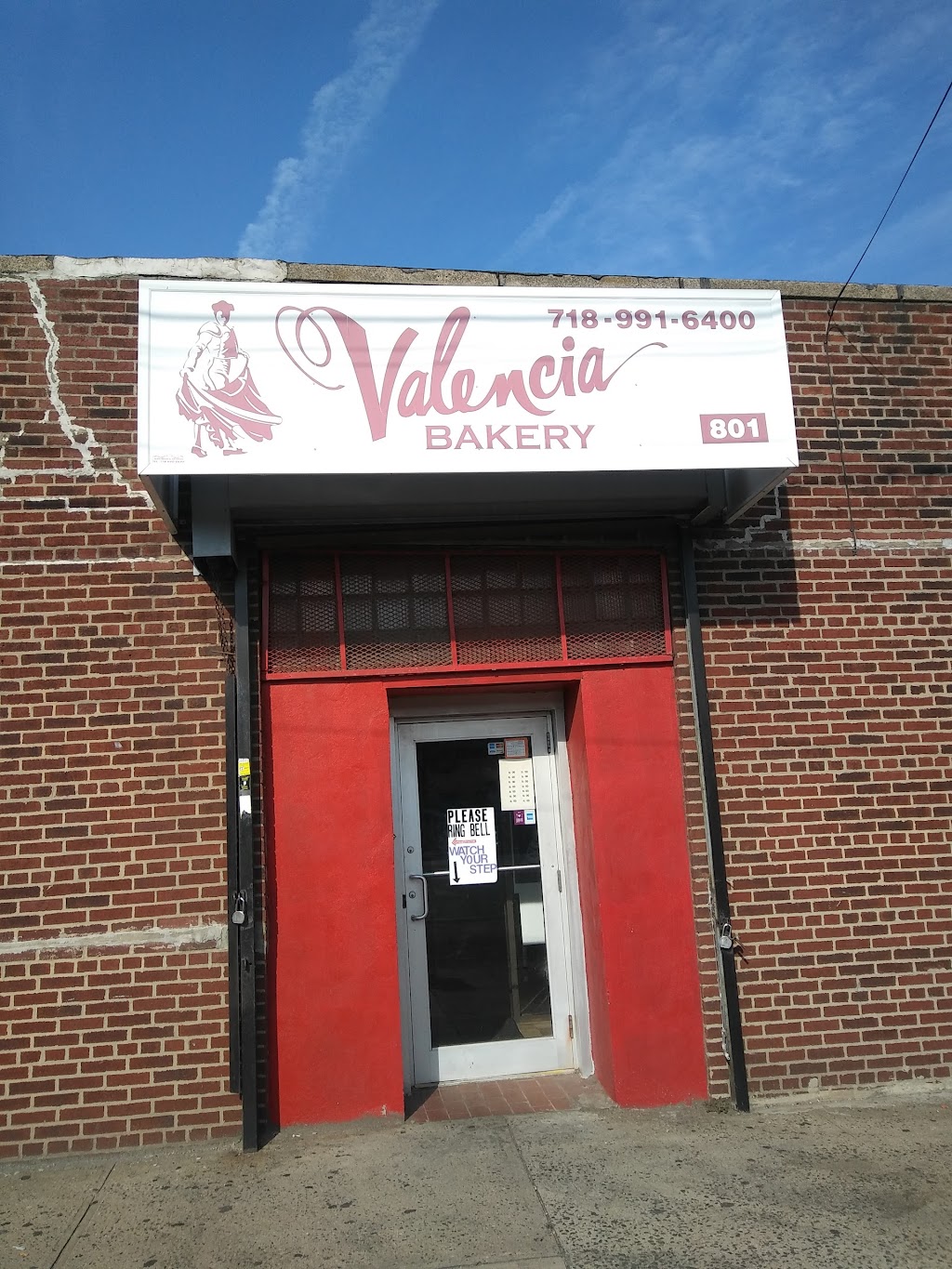 Valencia Bakery | 801 Edgewater Rd, Bronx, NY 10474 | Phone: (718) 991-6400