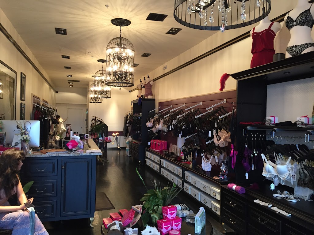 La Femme Dangereuse | 7925 Jericho Turnpike, Woodbury, NY 11797 | Phone: (516) 802-7717