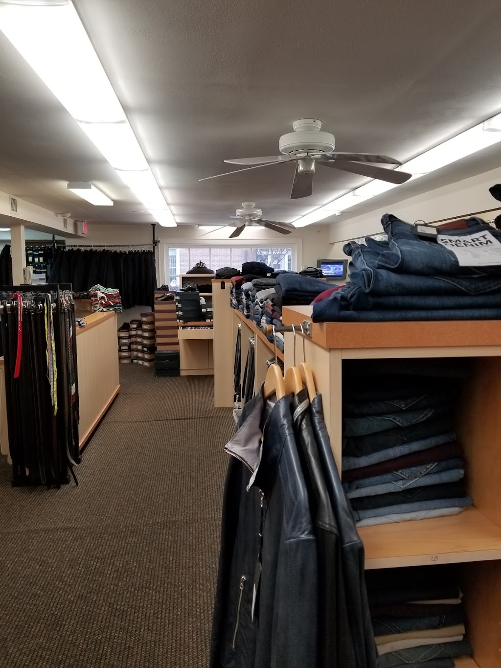 Kennys Mens & Boys Wear | 28 Piquets Ln, Woodbury, NY 11797 | Phone: (516) 921-2660