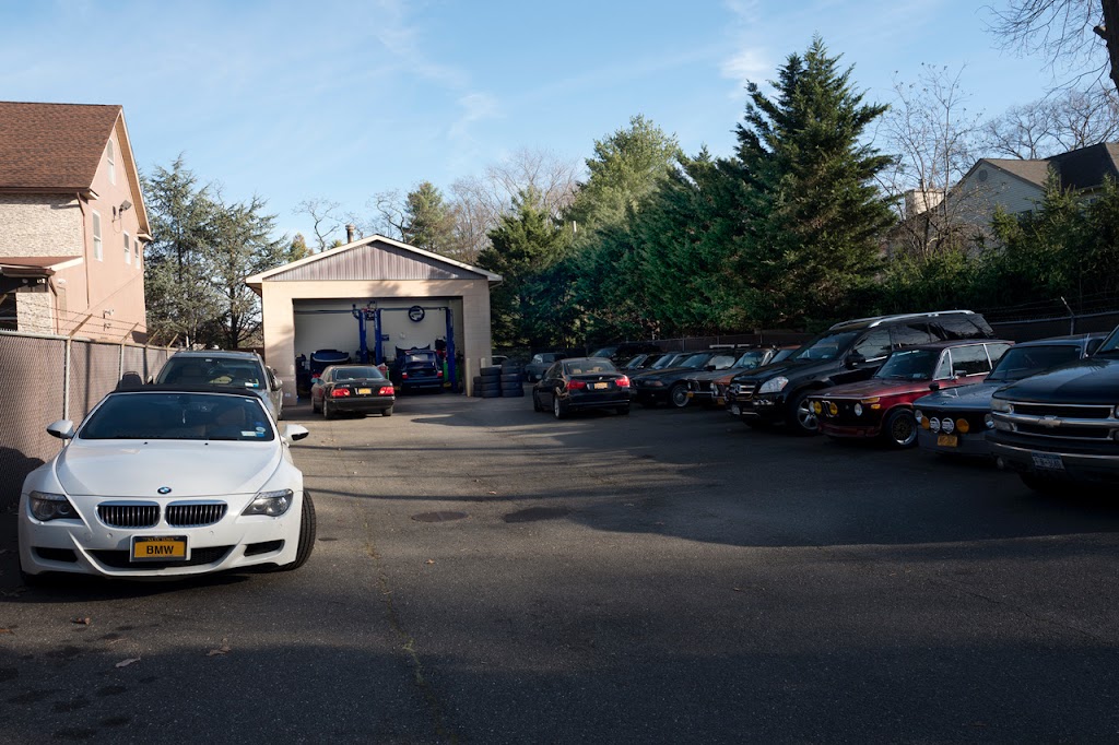 The Little Garage | 456 W Jericho Turnpike, Huntington, NY 11743 | Phone: (631) 673-1700